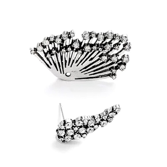 🔴𝟭𝟬/$𝟮𝟱🔴NEW Rhinestone Wing Single Earring - Picture 5 of 10